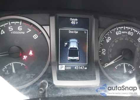 2018 Toyota Tacoma Trd Off Road z USA, uszkodzony, nr VIN 3TMCZ5AN9JM144400